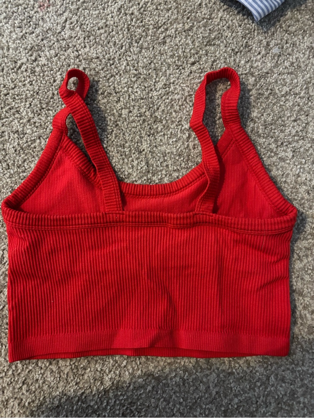 Red Ribbed Cropped Tank Top - Women - Picture 3 of 3